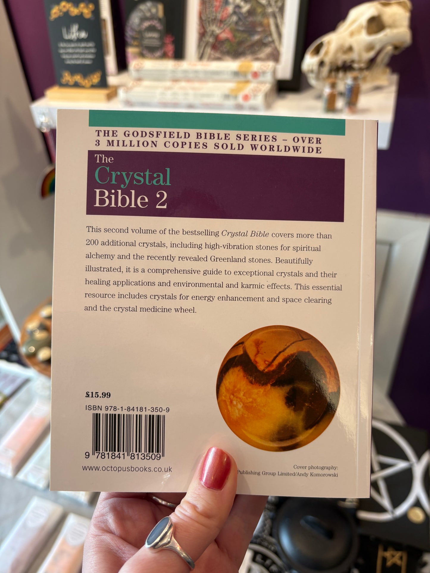 The Crystal Bible 2 - Judy Hall