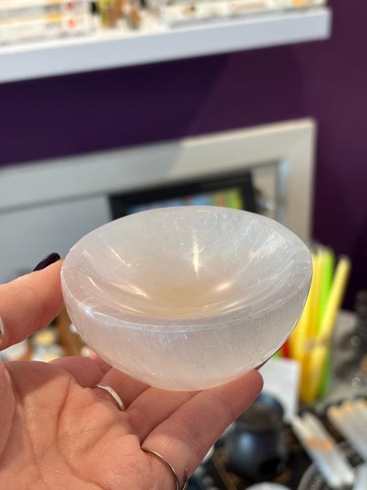 Selenite Bowl #3 - 8cm