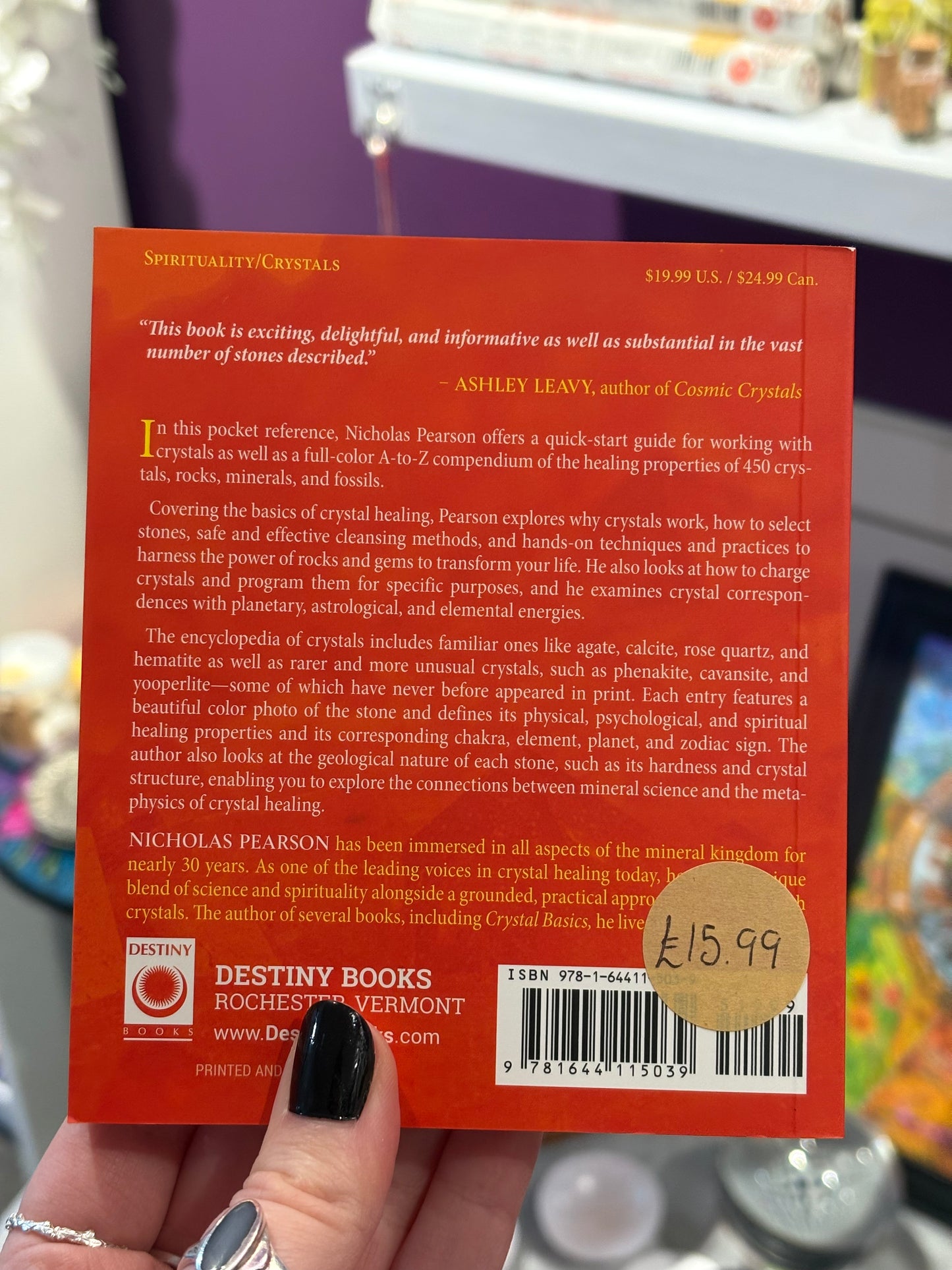 Crystal Basics Pocket Encyclopaedia - Nicholas Pearson